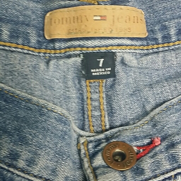 Tommy Hilfiger Jean Shorts - Picture 3 of 7